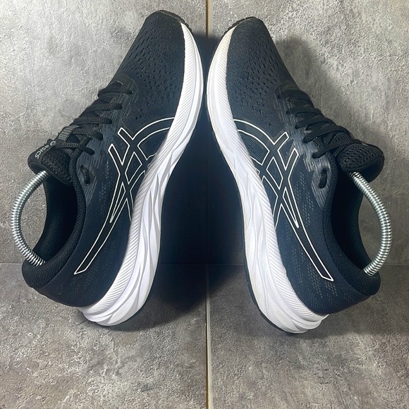 ASICS Gel Excite 7 Black And White - Picture 5 of 8